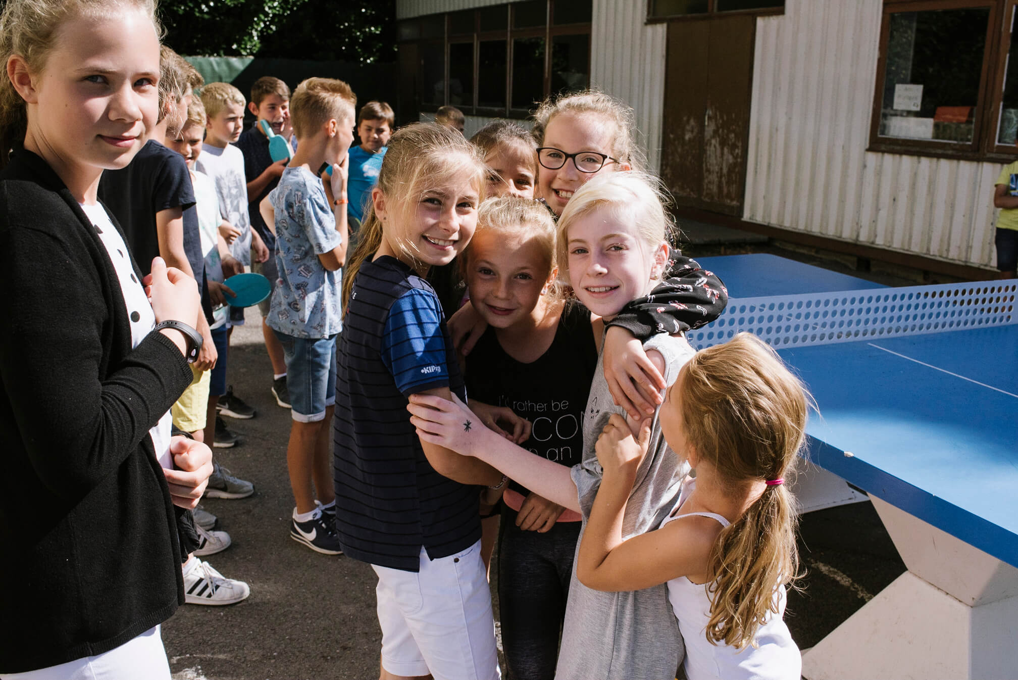 Soutenir dans la durée, c'est aider les écoles régulièrement en choisissant la fréquence et le montant du don sans engagement.