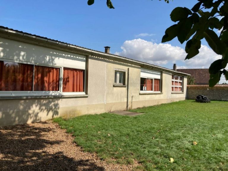 Une nouvelle Toiture pour l'école Notre-Dame à Sours. Projet porté par la Fondation Saint Matthieu Eure-et-Loir